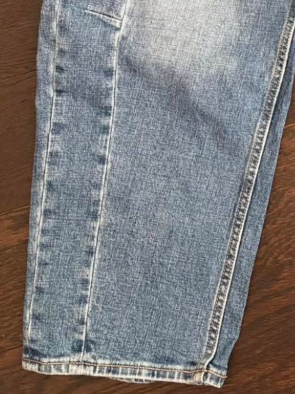 Old Navy size 8 high-rise barrel leg jeans - Picture 3 of 3